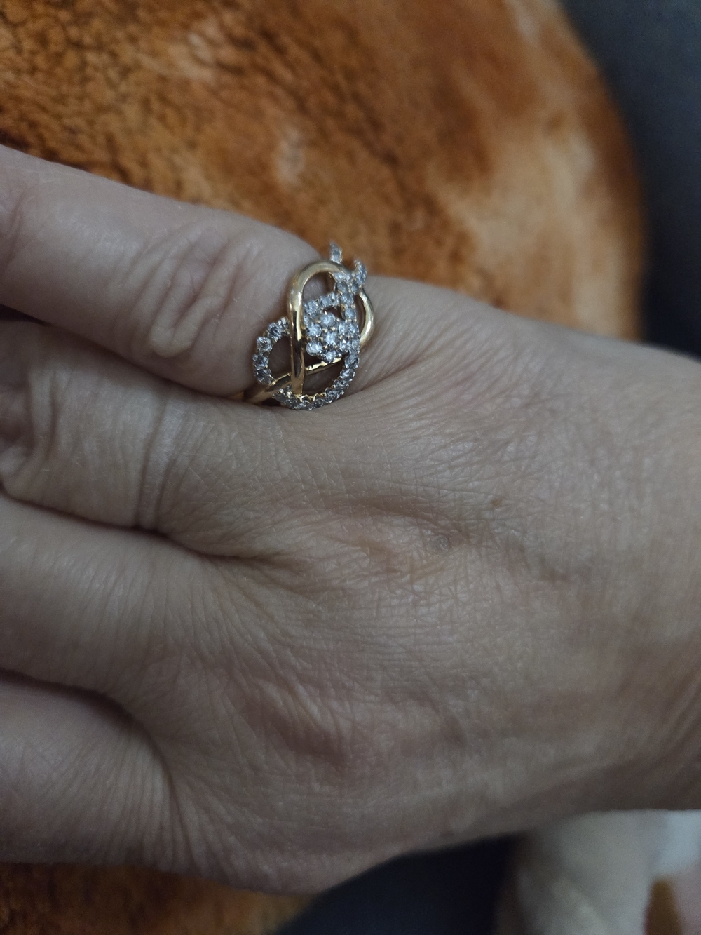Zales Diamonds Blossom Infinity Gold Ring Size 6